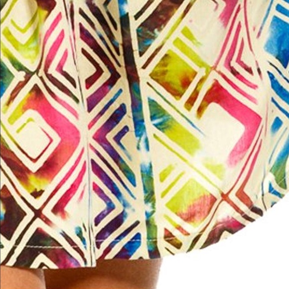 SANTIKI Billie Batik Mini Skirt🌴 - Picture 2 of 7